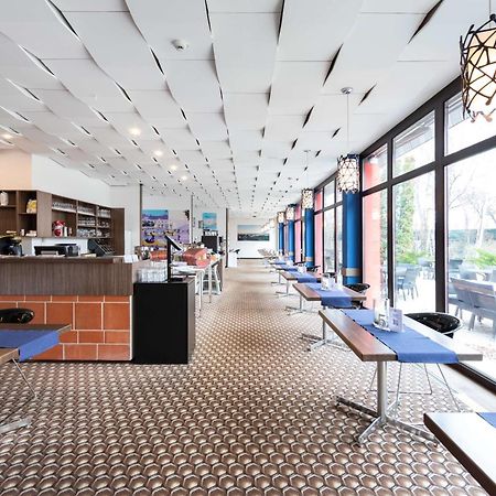 Best Western Smart Hotel Voesendorf Bagian luar foto