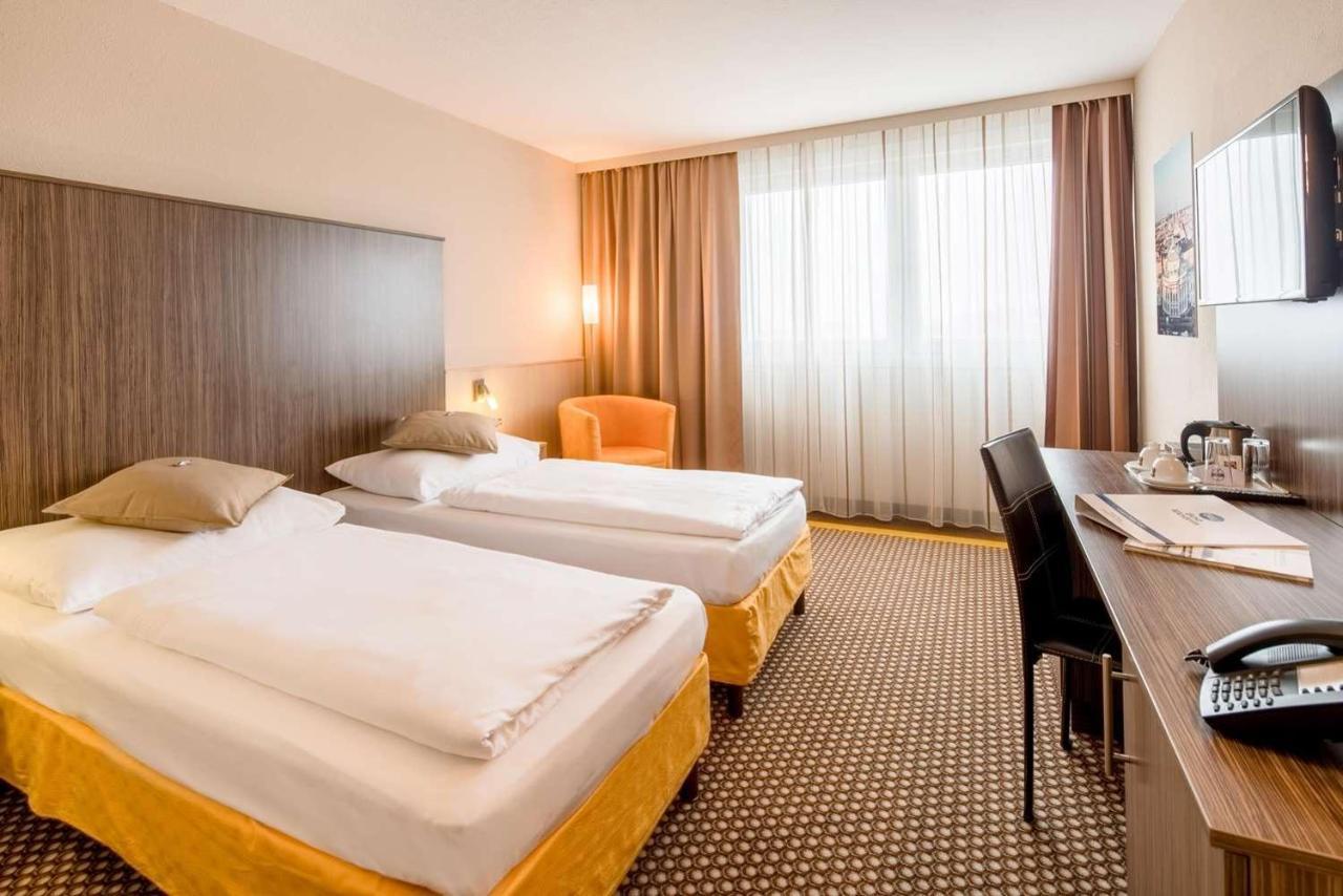 Best Western Smart Hotel Voesendorf Bagian luar foto