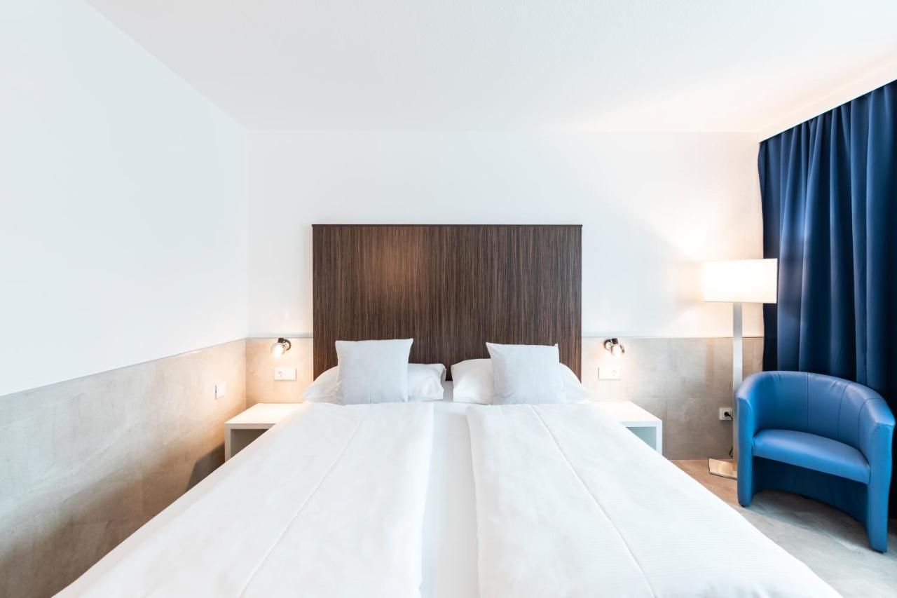 Best Western Smart Hotel Voesendorf Bagian luar foto