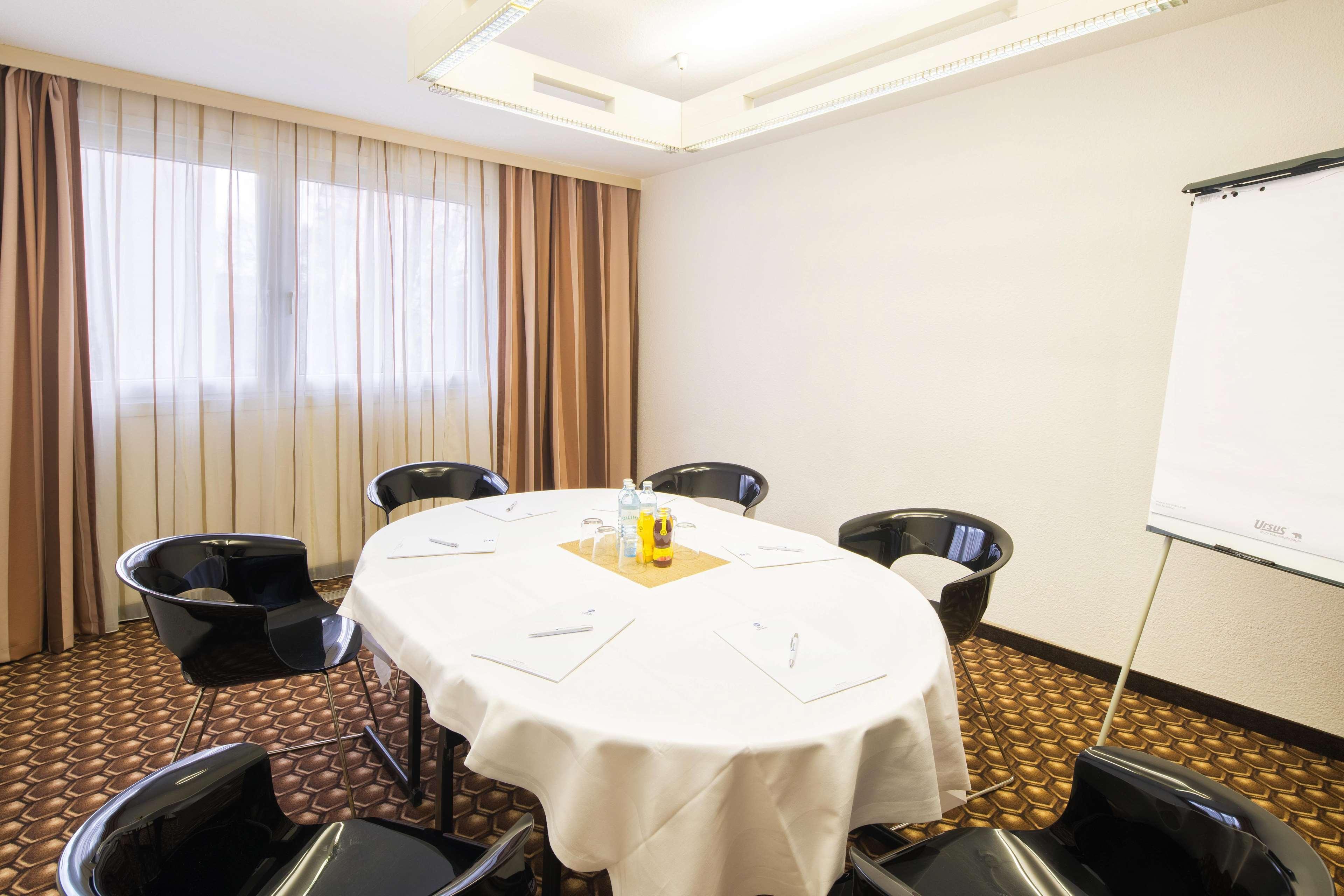 Best Western Smart Hotel Voesendorf Bagian luar foto