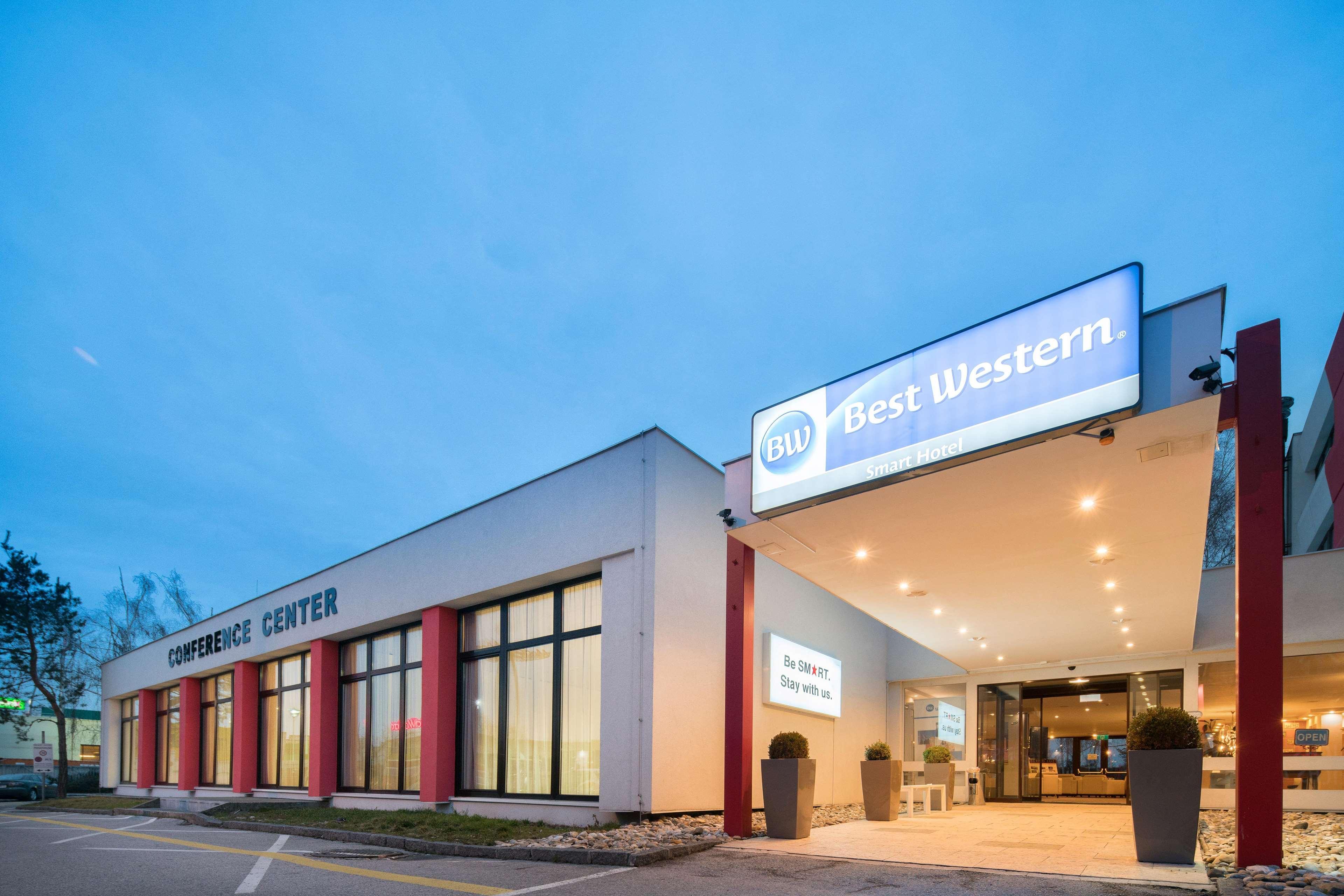 Best Western Smart Hotel Voesendorf Bagian luar foto