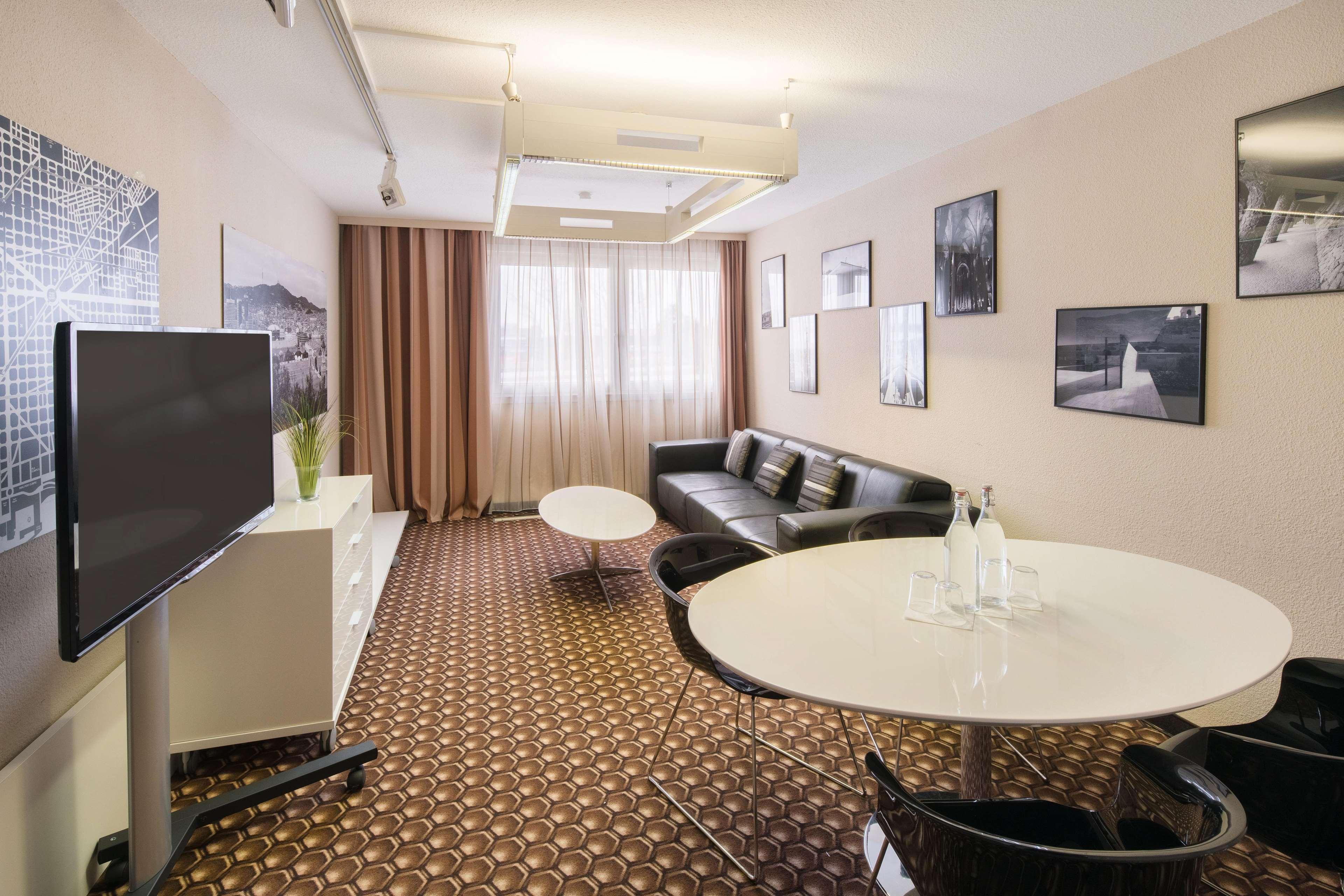 Best Western Smart Hotel Voesendorf Bagian luar foto