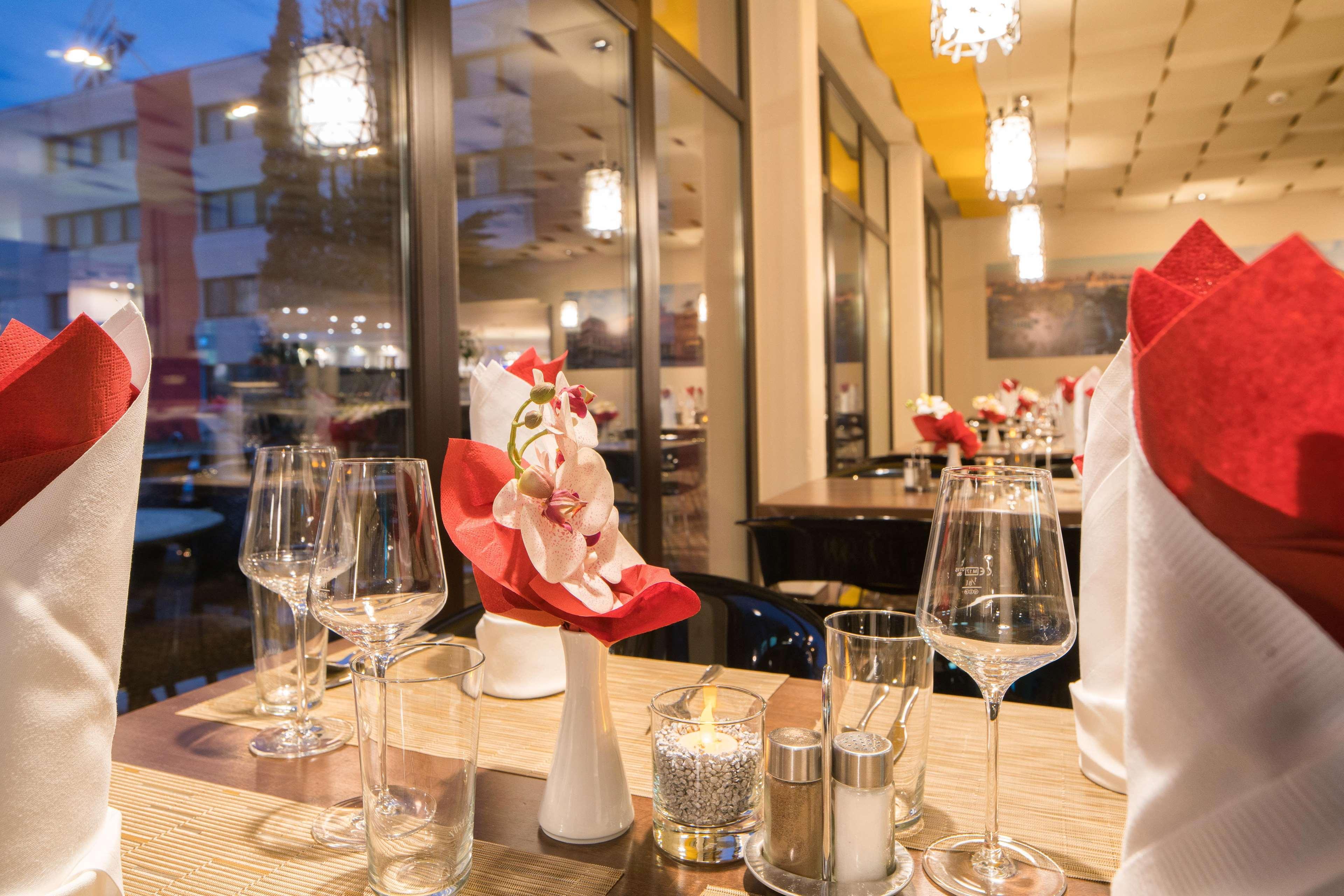 Best Western Smart Hotel Voesendorf Bagian luar foto