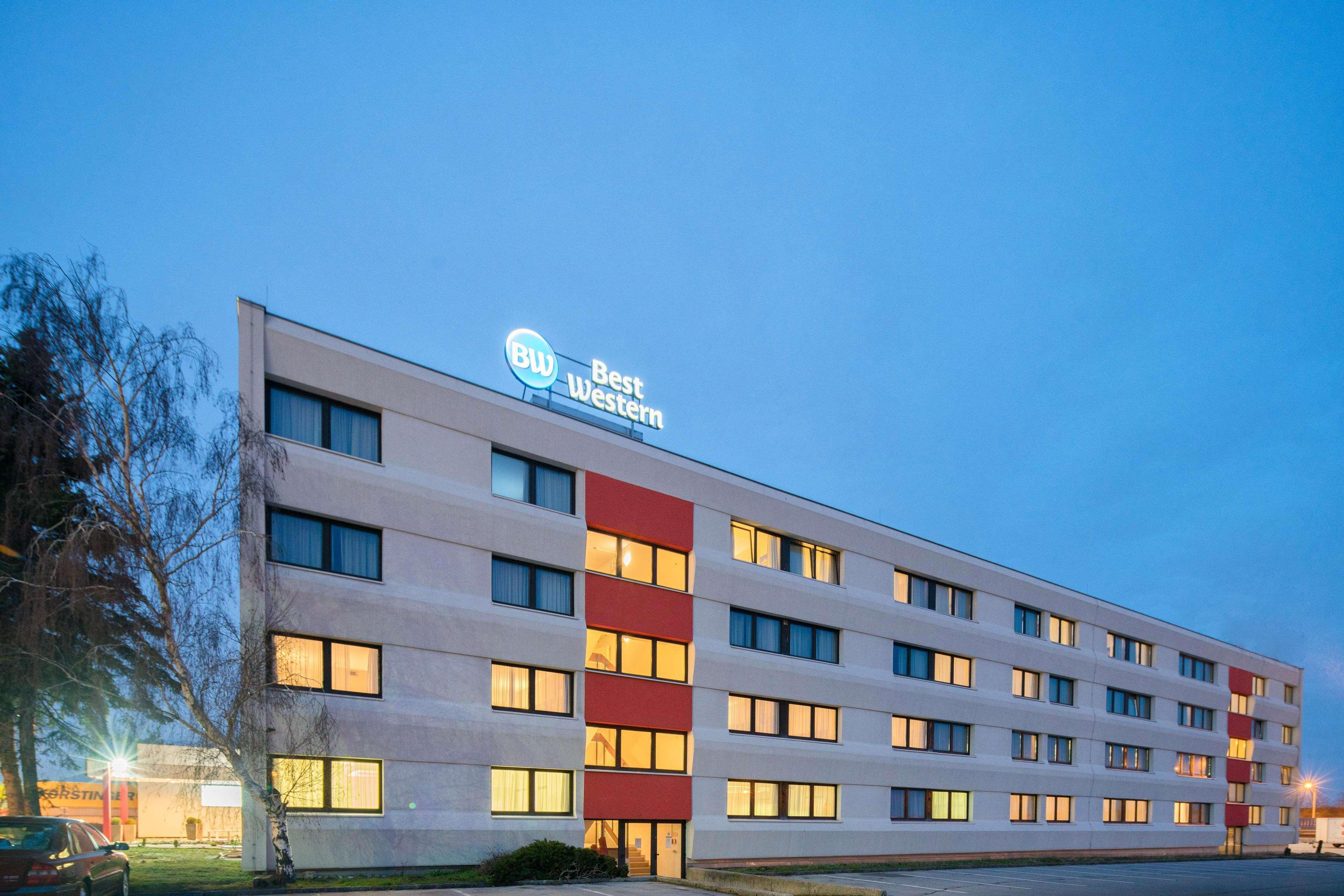 Best Western Smart Hotel Voesendorf Bagian luar foto