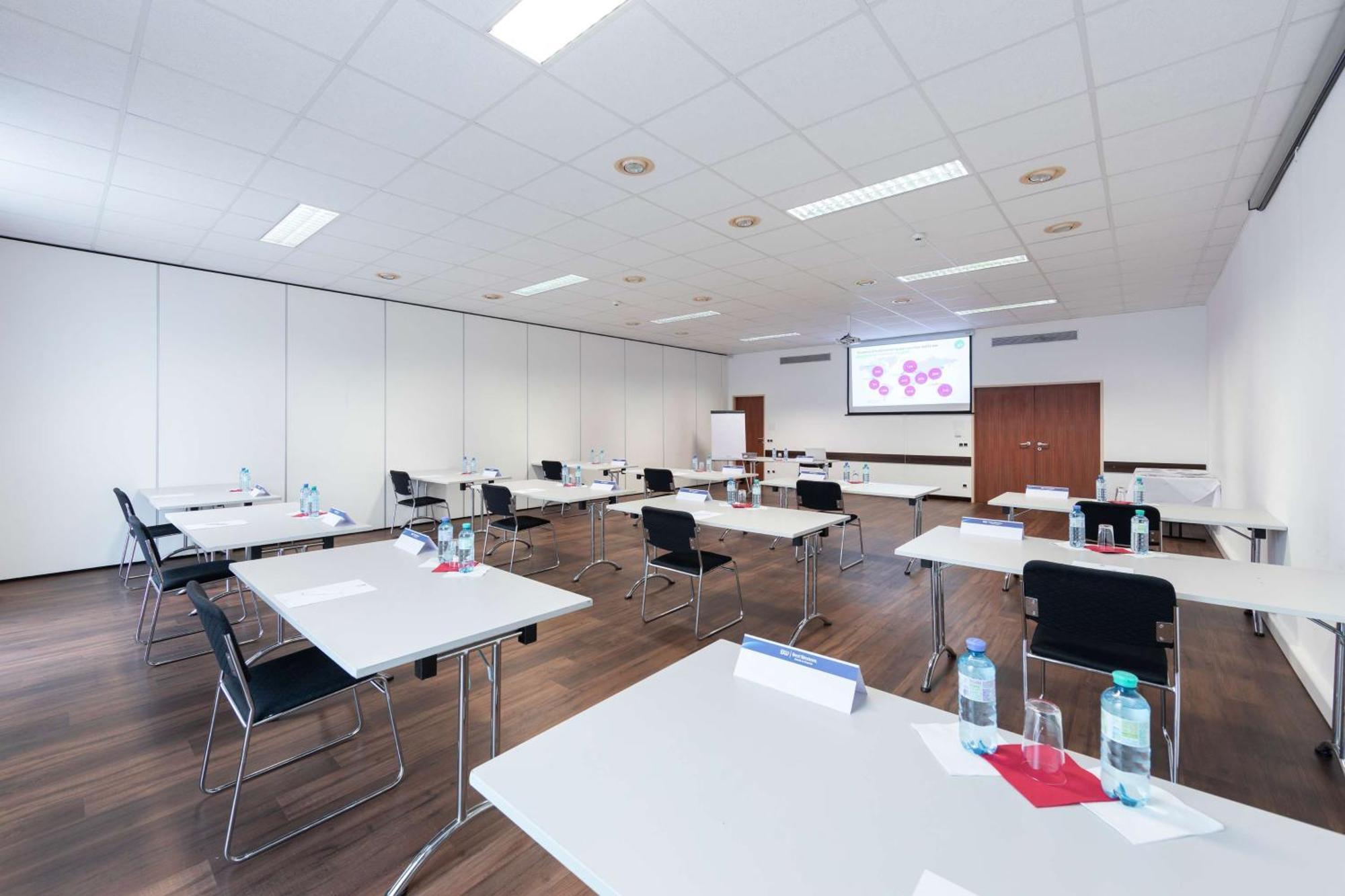 Best Western Smart Hotel Voesendorf Bagian luar foto