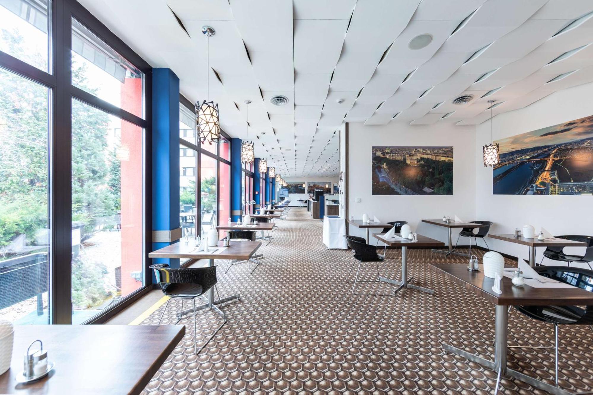 Best Western Smart Hotel Voesendorf Bagian luar foto