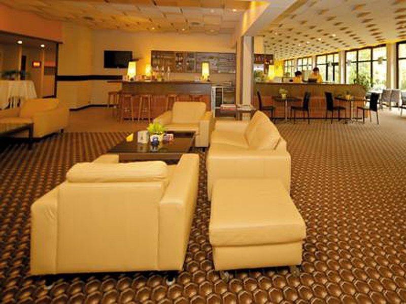 Best Western Smart Hotel Voesendorf Bagian luar foto